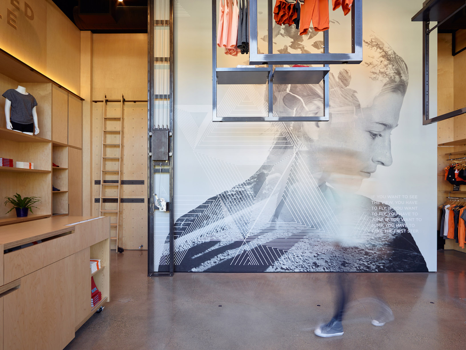 合肥600平方个性服装店装修设计项目(图1) 合肥600平方个性服装店装修设计项目(图1)