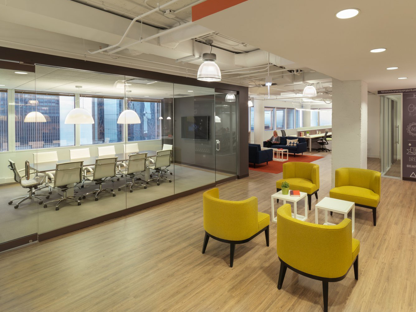 滁州2000㎡现代简约风办公室装修设计项目(图3)